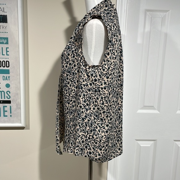 LOFT tan, gray and black sleeveless blouse with subtle details. - Picture 4 of 9